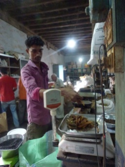 Mesure du masala à Kochi