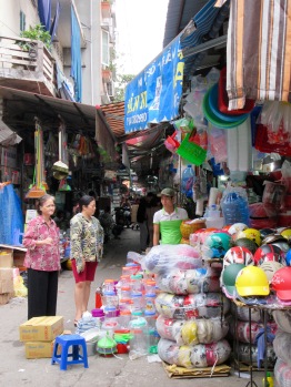 Magasinage dans le vieux quartier, Hanoï, Vietnam