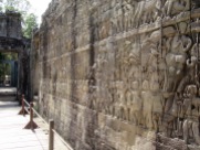 Des bas-reliefs illustrant des batailles illustres, des scènes de la vie des Khmer, le Bayon, Angkor, Cambodge