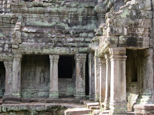 Galerie couverte à Preah Khan, Angkor, Cambodge