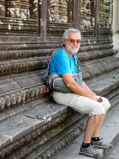 Repos au deuxième étage du Angkor Wat, Cambodge