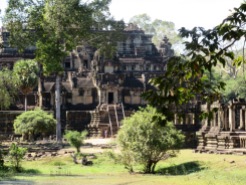 L'imposant Baphuon, Angkor, Cambodge