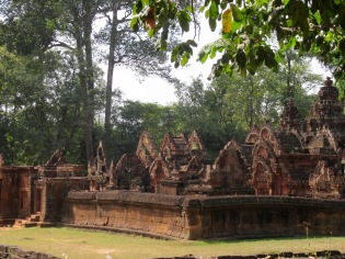 Entrée de Bantaey Srei, Angkor, Cambodge