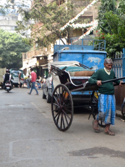 Photo de Robert: un homme devant son rickshaw, Kolkata, Inde