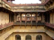 L'une des passerelles du Birsingh Deo Palace, Datia, Inde.